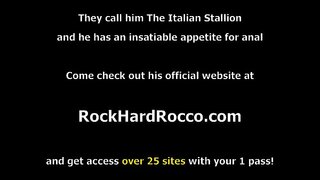 Slut stepteen ہونا چاہتا ہے جیسے اس کی ماں ، وہ شروع چومنا اور ایک دوسرے کی بلی چاٹ.اچانک اس کے والد پہنچ گئے,اس کی بجائے پاگل ہو رہی وہ ان کی اجازت دیتا ہے چوسنا حلق اس کے بڑے ڈک.اس کے بدلے میں وہ stepteens بلی اور بیوی کی سخت رسیلی گدا.