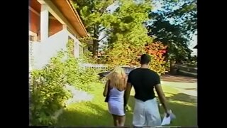 ���້ອນຜິວເນື້ອສີຂາຄີກົ້bunduda